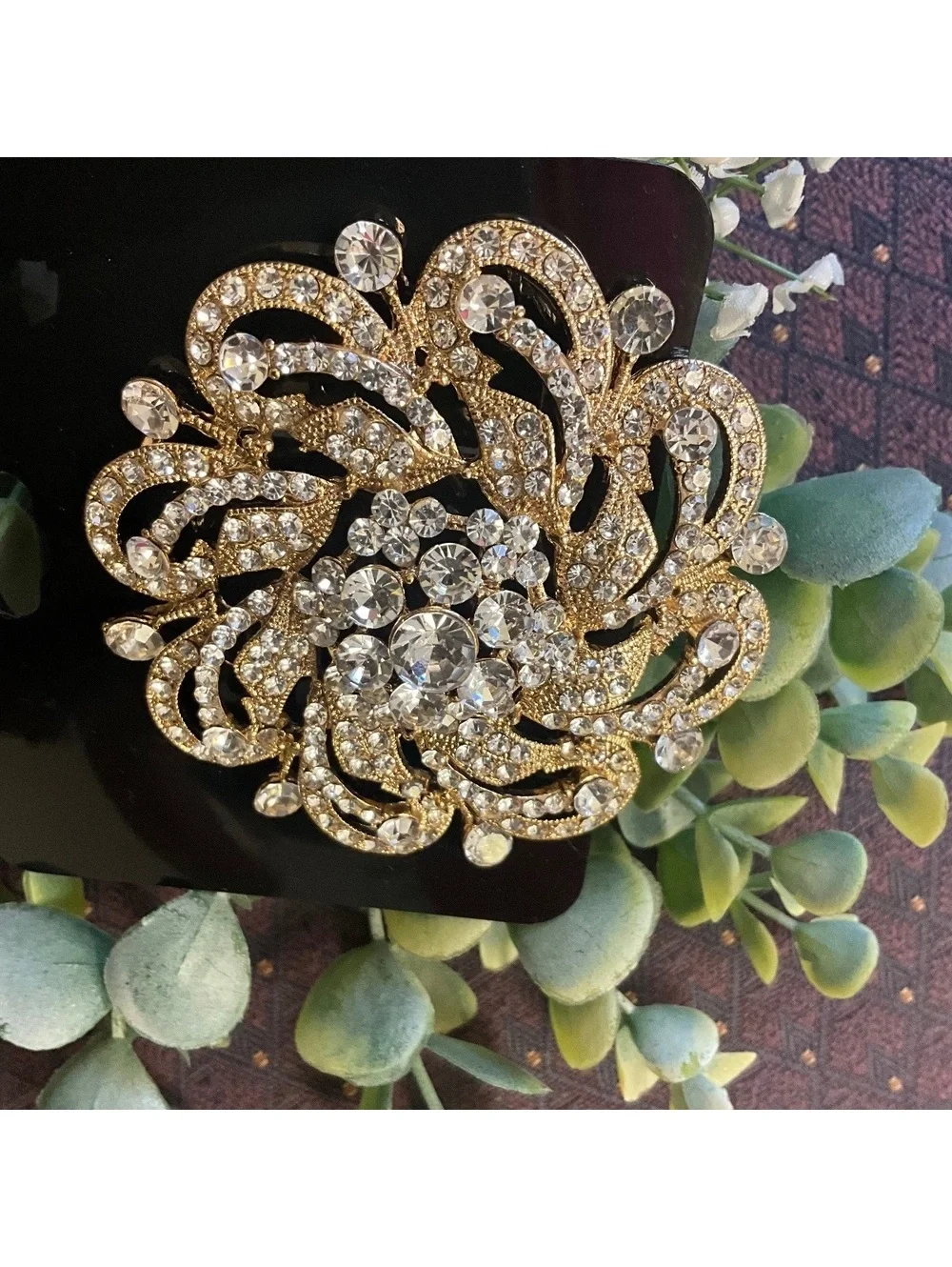 Rhinestone Filigree Brooch Gold Tone & Crystal